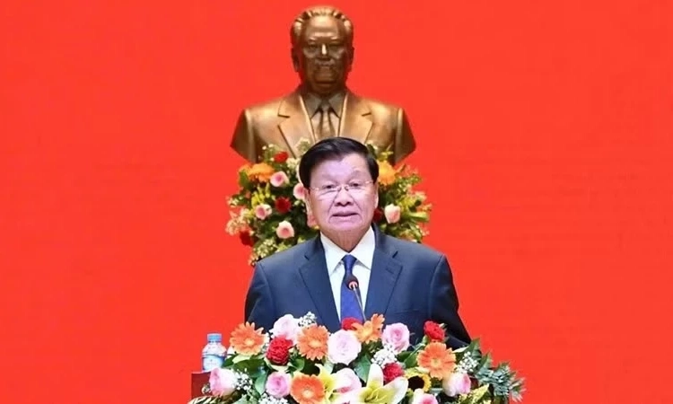 L&agrave;o đề cao chất lượng c&aacute;n bộ nhằm củng cố vai tr&ograve; l&atilde;nh đạo của Đảng
