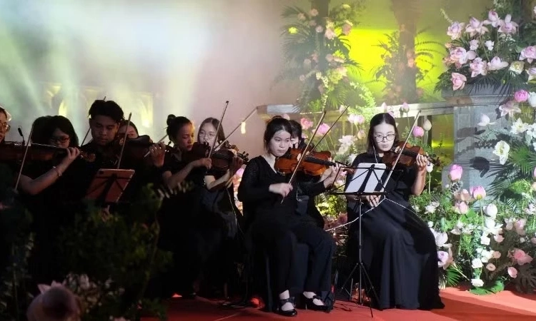 Nhiều nghệ sĩ quốc tế biểu diễn nhạc giao hưởng phục vụ miễn ph&iacute; c&ocirc;ng ch&uacute;ng Thủ đ&ocirc;