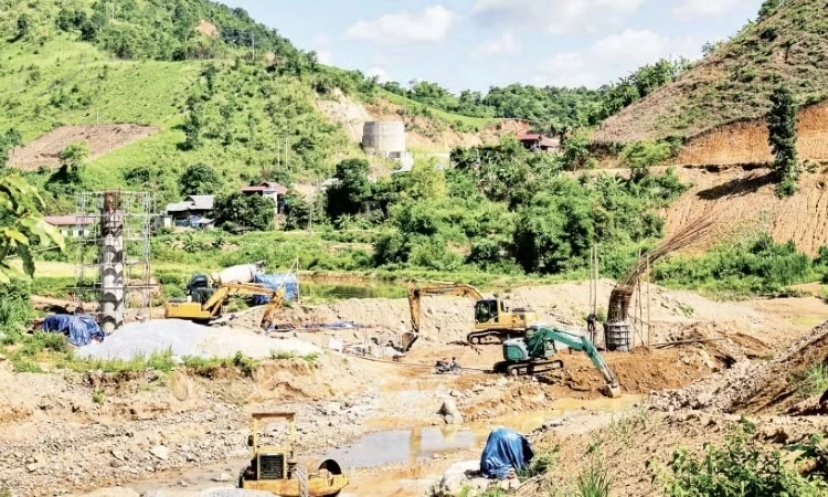 Những dự &aacute;n chậm tiến độ