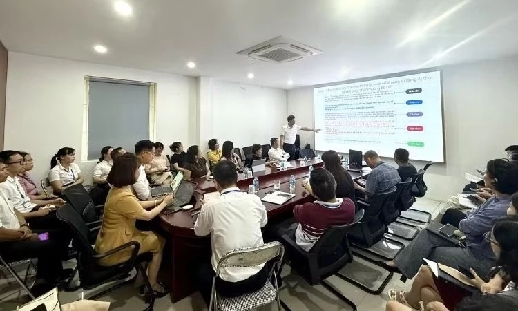 Thị trường lao động Việt Nam trong nửa đầu năm 2026 tiếp tục vận động theo hướng t&iacute;ch cực