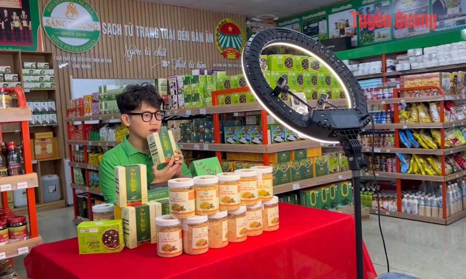 Kiểm so&aacute;t thương mại điện tử, bảo vệ an to&agrave;n thực phẩm