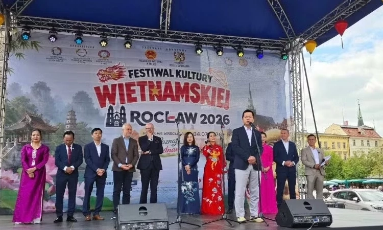 S&ocirc;i động Lễ hội Văn h&oacute;a Việt Nam tại th&agrave;nh phố Wroclaw, Ba Lan