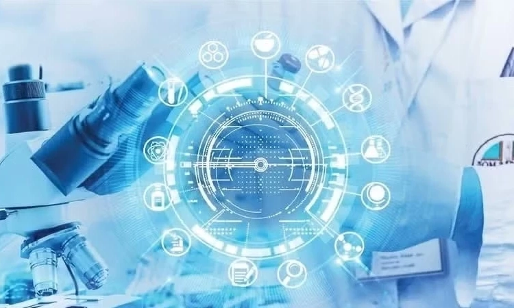 Hỗ trợ, ph&aacute;t triển c&ocirc;ng nghệ cao, c&ocirc;ng nghệ chiến lược