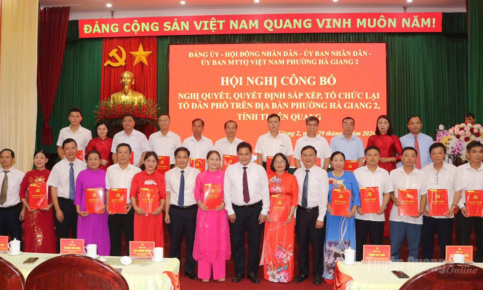 N&acirc;ng cao năng lực l&atilde;nh đạo ở cơ sở