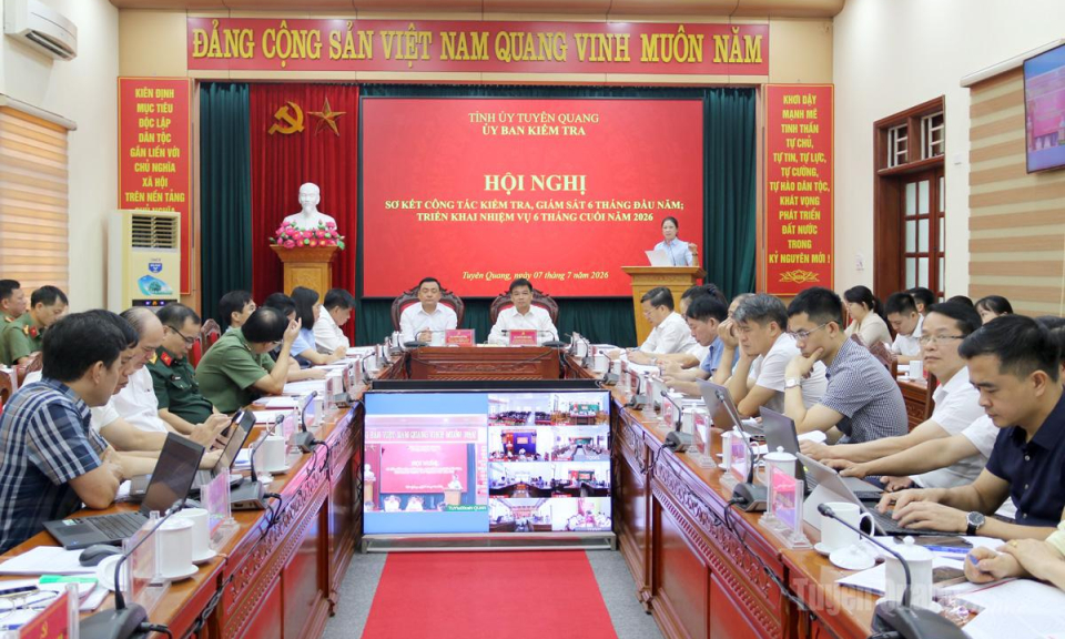 Đổi mới phương ph&aacute;p v&agrave; c&aacute;ch thức kiểm tra, gi&aacute;m s&aacute;t theo hướng thực chất, hiệu quả