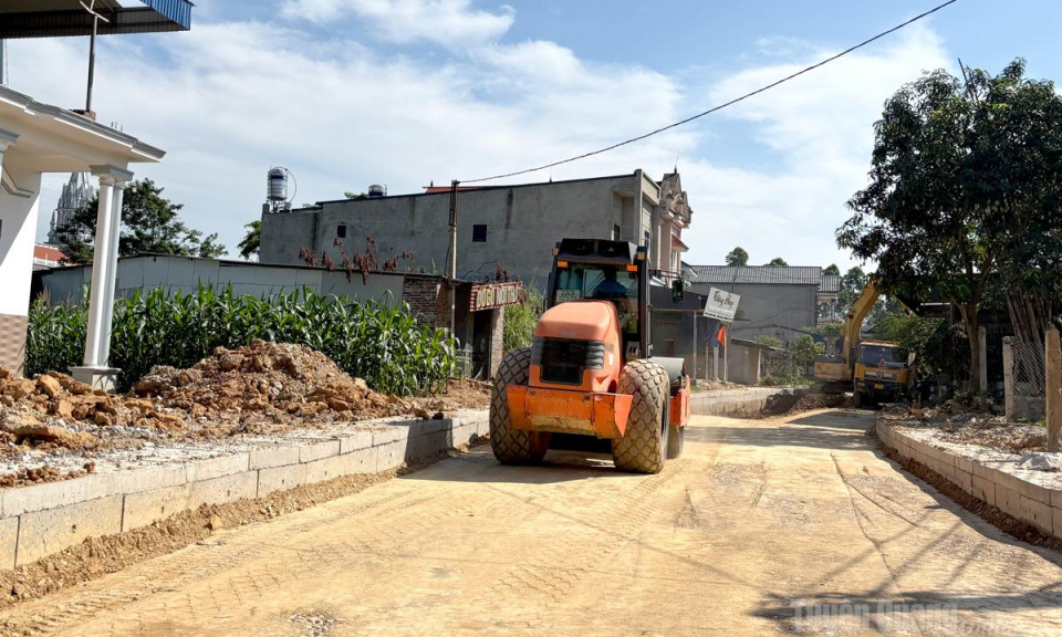 Hạ tầng giao th&ocirc;ng "mở lối" giảm ngh&egrave;o ở B&igrave;nh Ca