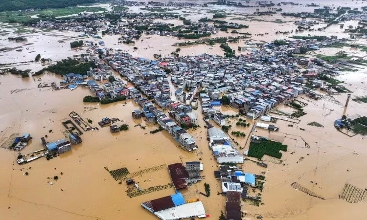 B&atilde;o lũ g&acirc;y thiệt hại nặng tại Trung Quốc