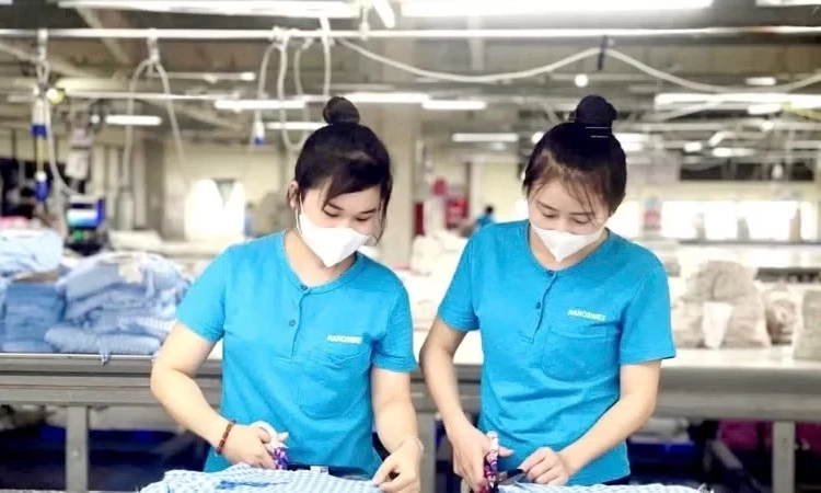 Hướng dẫn giải quyết chế độ thai sản khi sinh con thứ hai