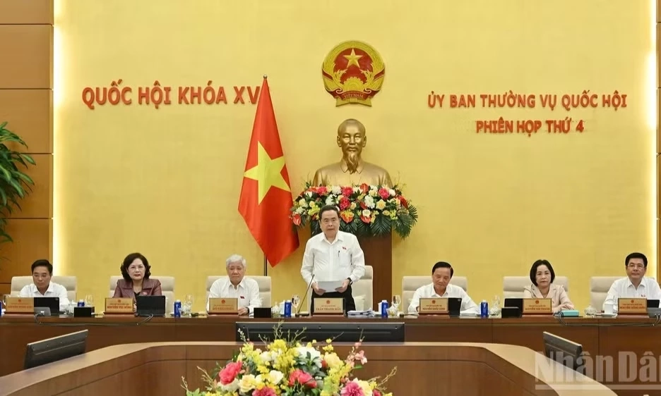 Khai mạc Phi&ecirc;n họp thứ 4 của Ủy ban Thường vụ Quốc hội