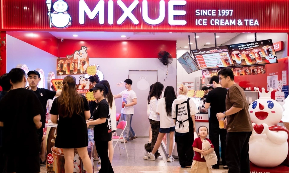 MIXUE chinh phục người ti&ecirc;u d&ugrave;ng Việt Nam bằng sự cộng hưởng từ chuỗi cung ứng v&agrave; năng lực vận h&agrave;nh bản địa h&oacute;a