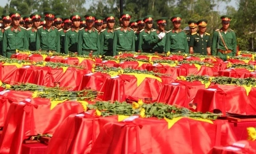 Thủ tướng y&ecirc;u cầu đẩy mạnh thực hiện t&igrave;m kiếm, quy tập v&agrave; x&aacute;c định danh t&iacute;nh h&agrave;i cốt liệt sĩ