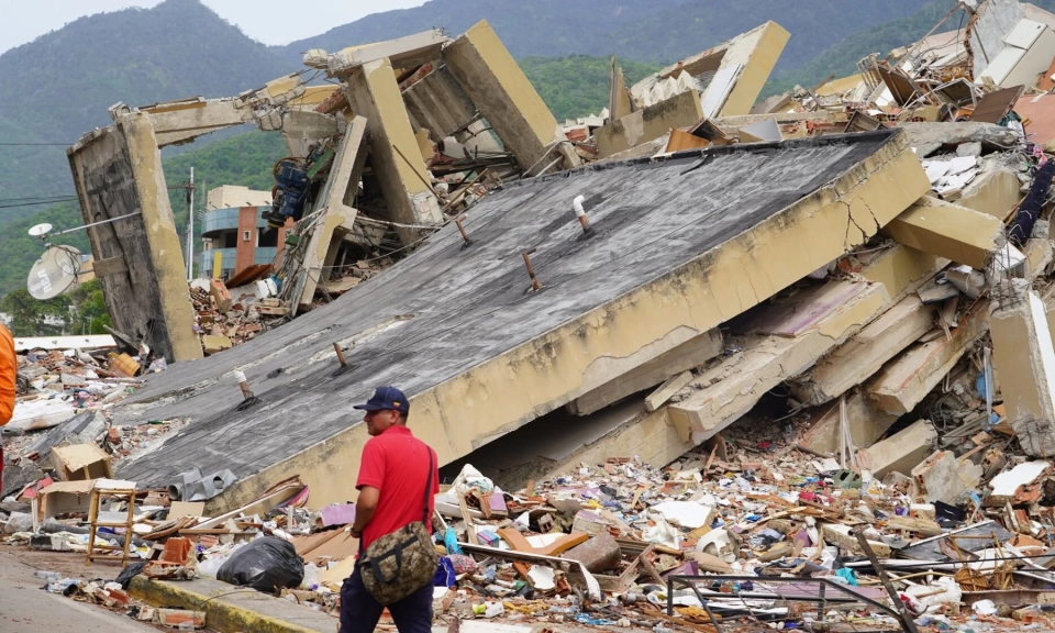Số nạn nh&acirc;n thiệt mạng do động đất tại Venezuela tăng l&ecirc;n 3.811 người