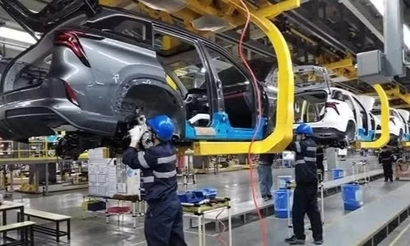 ADB dự b&aacute;o tăng trưởng của ch&acirc;u &Aacute; v&agrave; Th&aacute;i B&igrave;nh Dương chậm lại trong năm 2026