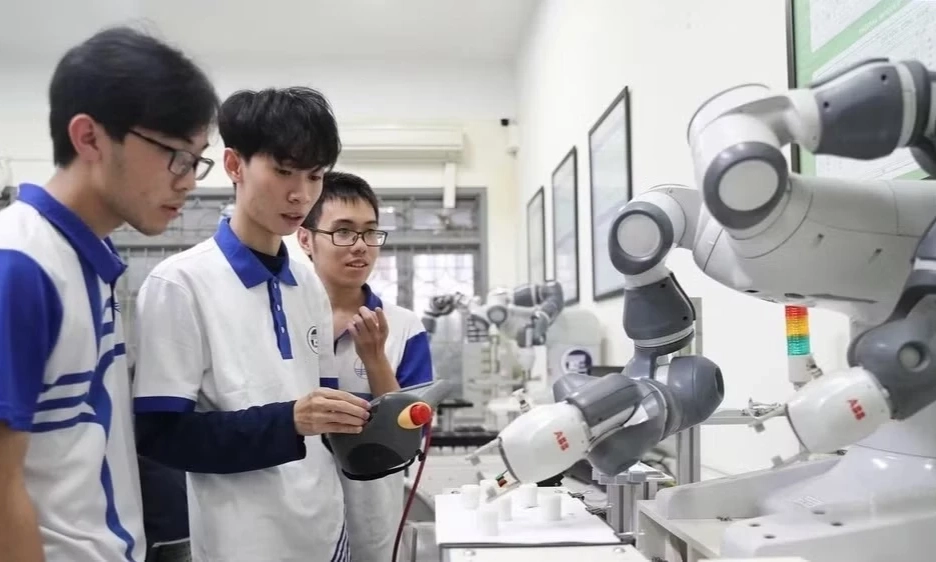 Tận dụng lợi thế d&acirc;n số v&agrave;ng