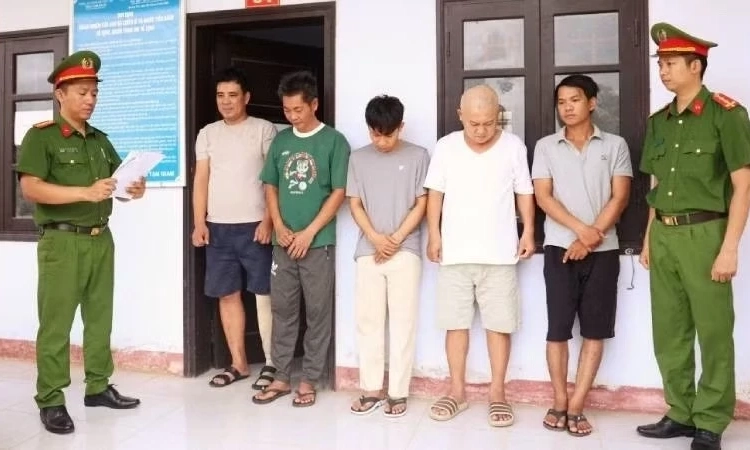 Quảng Trị: Triệt ph&aacute; đường d&acirc;y c&aacute; độ b&oacute;ng đ&aacute; 400 tỷ đồng