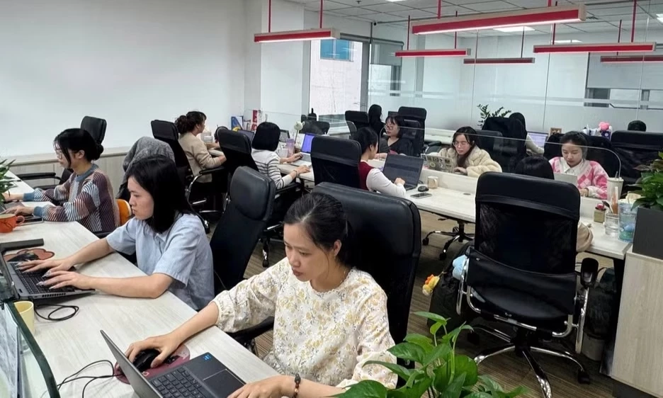 AI hỗ trợ r&agrave; so&aacute;t ph&aacute;p l&yacute;