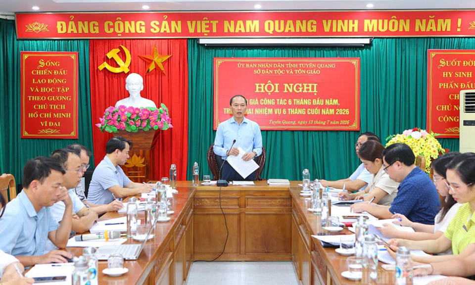 Tỷ lệ hộ ngh&egrave;o v&ugrave;ng đồng b&agrave;o d&acirc;n tộc thiểu số giảm b&igrave;nh qu&acirc;n từ 4% trở l&ecirc;n