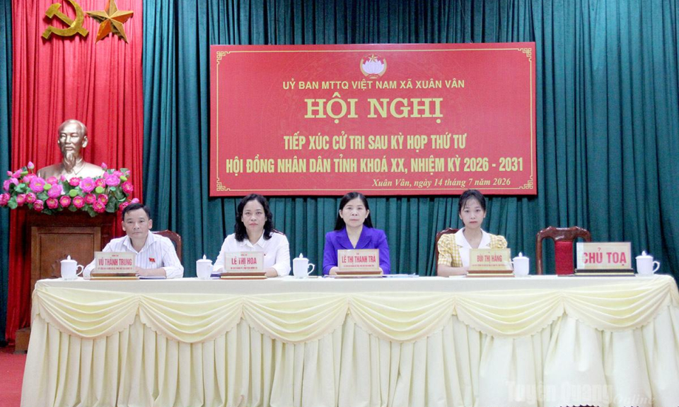 Đại biểu HĐND tỉnh tiếp x&uacute;c cử tri c&aacute;c địa phương