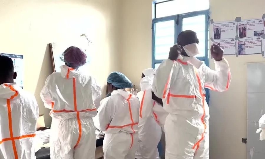Mỹ cấm c&ocirc;ng d&acirc;n bay thẳng từ Congo về nước v&igrave; dịch Ebola