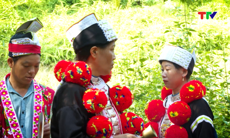 Ca nhạc| &Acirc;m vang bản Dao