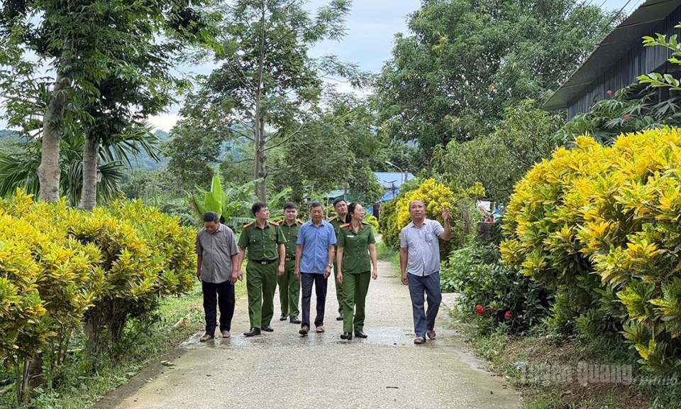 &ldquo;L&aacute; chắn&rdquo; b&igrave;nh y&ecirc;n từ mỗi nếp nh&agrave;
