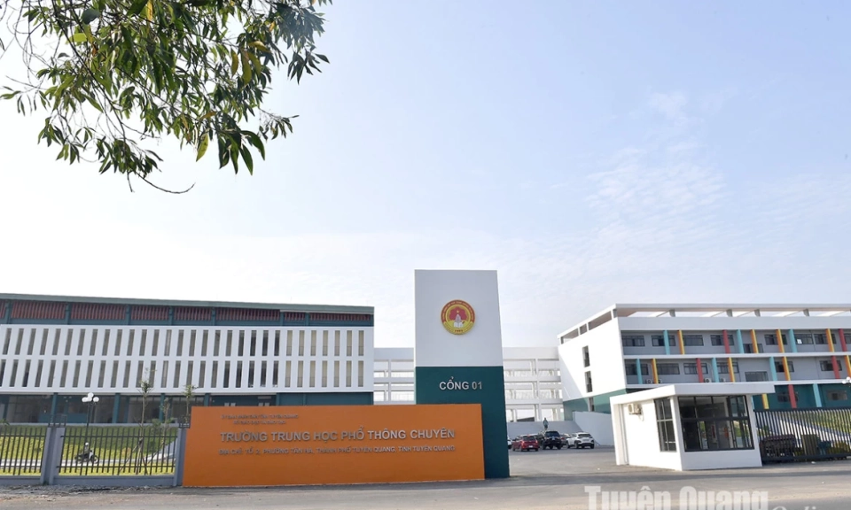 Khởi tố th&ecirc;m 7 bị can li&ecirc;n quan đến vi phạm xảy ra tại Điểm thi Trường THPT Chuy&ecirc;n Tuy&ecirc;n Quang