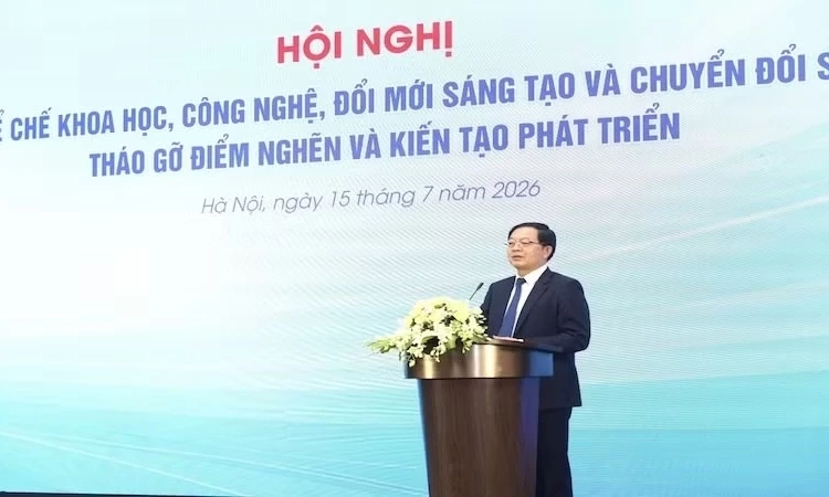 Chuyển từ ho&agrave;n thiện thể chế sang triển khai c&aacute;c nhiệm vụ khoa học, c&ocirc;ng nghệ