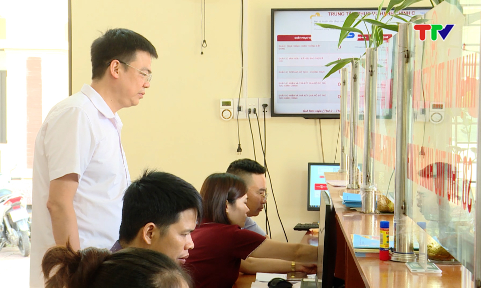 Việt L&acirc;m chuyển đổi số to&agrave;n diện