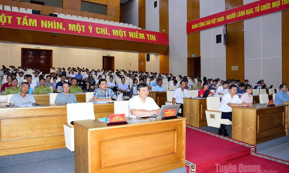 N&acirc;ng cao nghiệp vụ c&ocirc;ng t&aacute;c x&acirc;y dựng Đảng cho đội ngũ c&aacute;n bộ cơ sở
