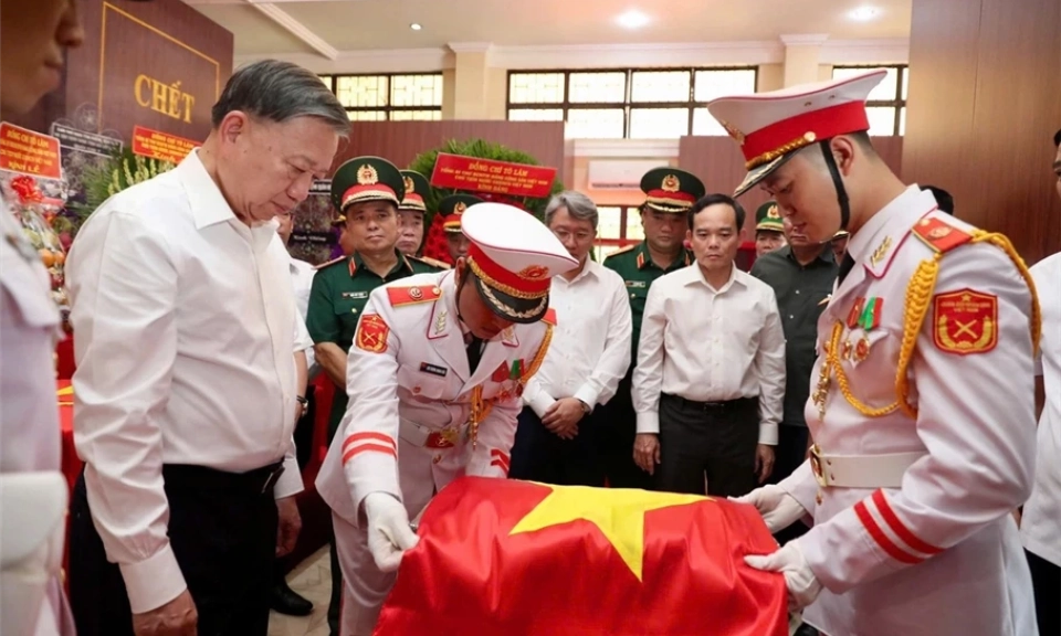 Ph&aacute;t biểu của Tổng B&iacute; thư, Chủ tịch nước T&ocirc; L&acirc;m tại cuộc Gặp gỡ lực lượng l&agrave;m nhiệm vụ tại C&ocirc;ng vi&ecirc;n L&ecirc; Thị Ri&ecirc;ng