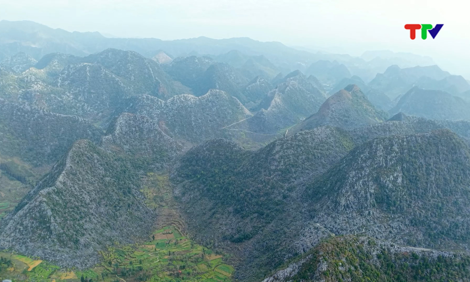 Hồn cốt miền đ&aacute;