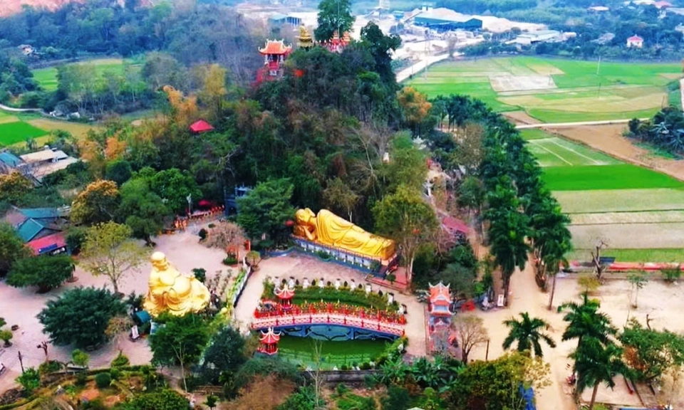 Đạo l&yacute; sống trong b&agrave;i ph&uacute; của Nguyễn H&agrave;ng