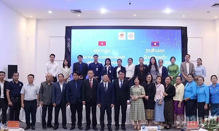 Tăng cường kết nối giao thương giữa doanh nghiệp hai nước Việt Nam-L&agrave;o