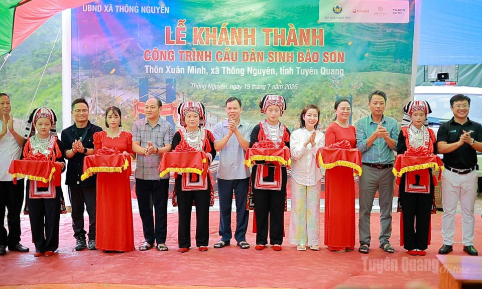 Kh&aacute;nh th&agrave;nh cầu treo Bảo Sơn