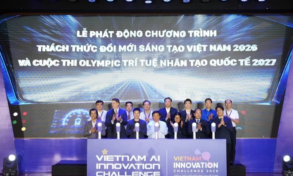 Hỗ trợ t&agrave;i năng trẻ ph&aacute;t triển sản phẩm AI thực chiến, l&agrave;m chủ c&ocirc;ng nghệ Make in Vietnam