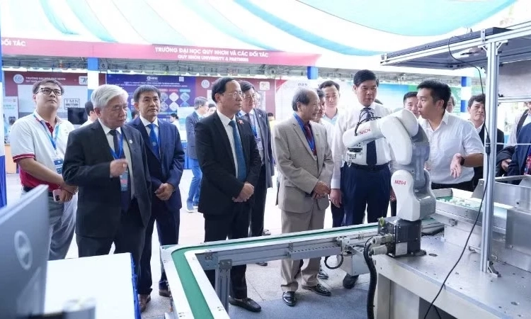 Cụ thể h&oacute;a Nghị quyết số 57-NQ/TW trong ph&aacute;t triển c&ocirc;ng nghệ tự động h&oacute;a