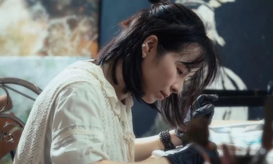 Họa sĩ Nguyễn Ngọc Mai t&igrave;m bản ng&atilde; trong chiều s&acirc;u sơn m&agrave;i Việt