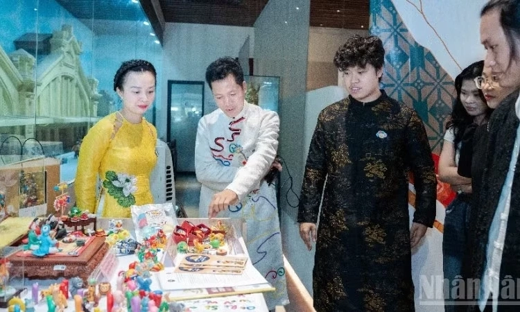 Khơi th&ocirc;ng nguồn lực s&aacute;ng tạo trẻ từ di sản
