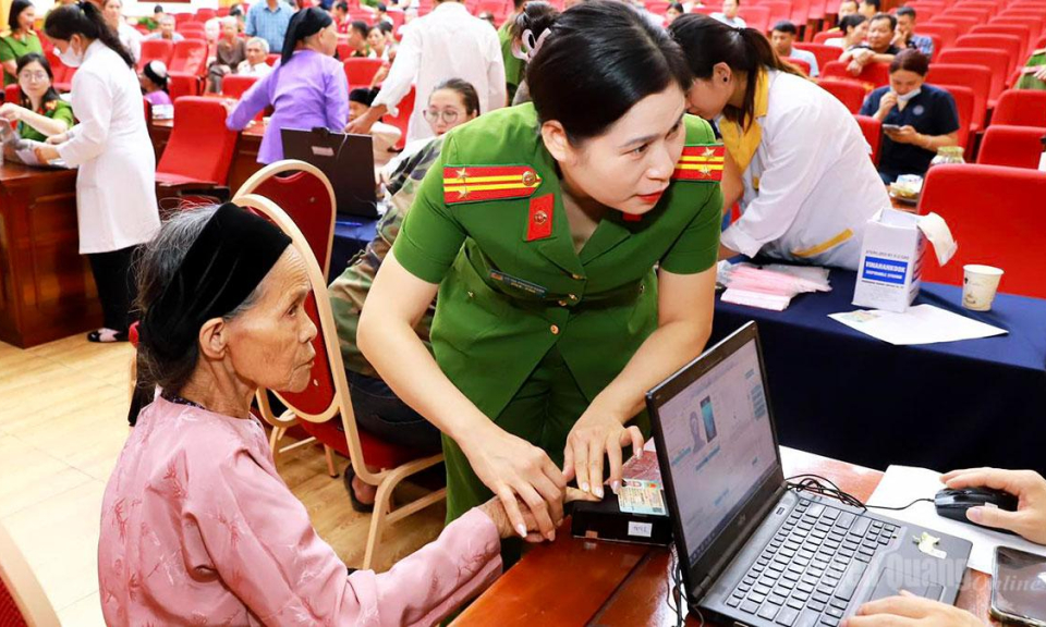 Ng&agrave;y 22 - 7, Tuy&ecirc;n Quang ch&iacute;nh thức thu nhận ADN cho th&acirc;n nh&acirc;n liệt sĩ chưa x&aacute;c định danh t&iacute;nh