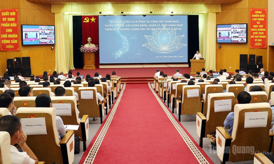 Tập huấn ứng dụng tr&iacute; tuệ nh&acirc;n tạo trong thực tiễn c&ocirc;ng t&aacute;c