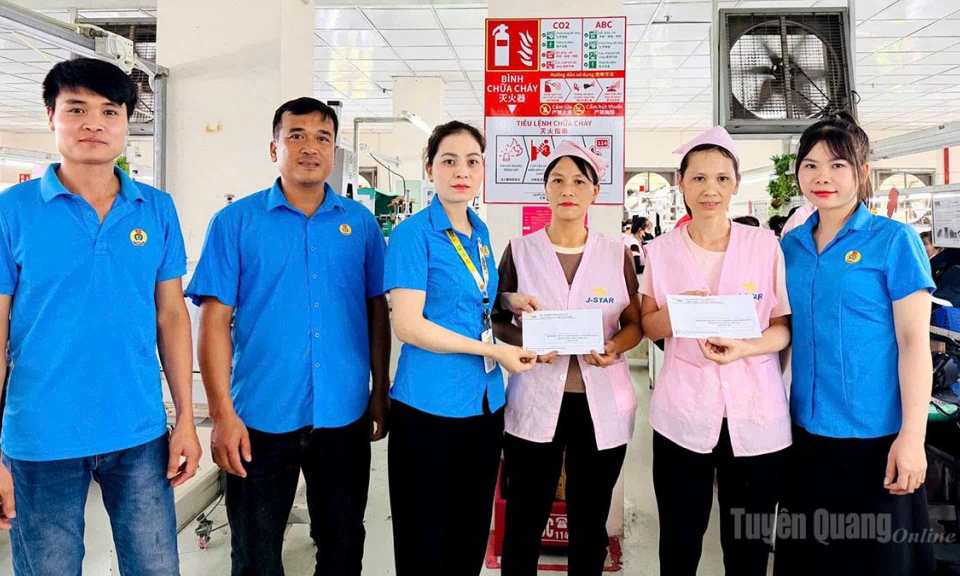 Ph&aacute;t triển đo&agrave;n vi&ecirc;n c&ocirc;ng đo&agrave;n