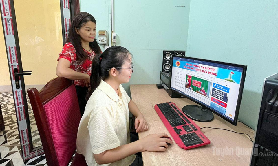 Đưa th&ocirc;ng tin đến gần người d&acirc;n