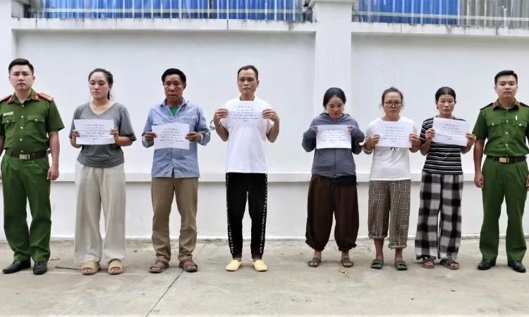 C&ocirc;ng an tỉnh Nghệ An triệt x&oacute;a hai đường d&acirc;y mua b&aacute;n người