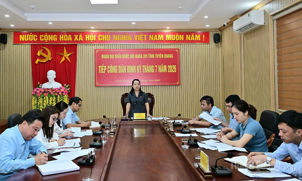 Đo&agrave;n ĐBQH tỉnh tiếp c&ocirc;ng d&acirc;n, đề nghị giải quyết kịp thời chế độ theo Nghị định 76