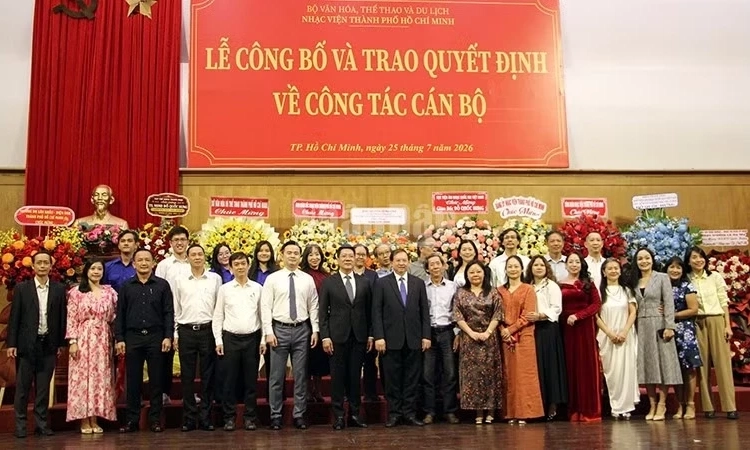 Nghệ sĩ Nh&acirc;n d&acirc;n Đỗ Quốc Hưng giữ chức Gi&aacute;m đốc Nhạc viện Th&agrave;nh phố Hồ Ch&iacute; Minh