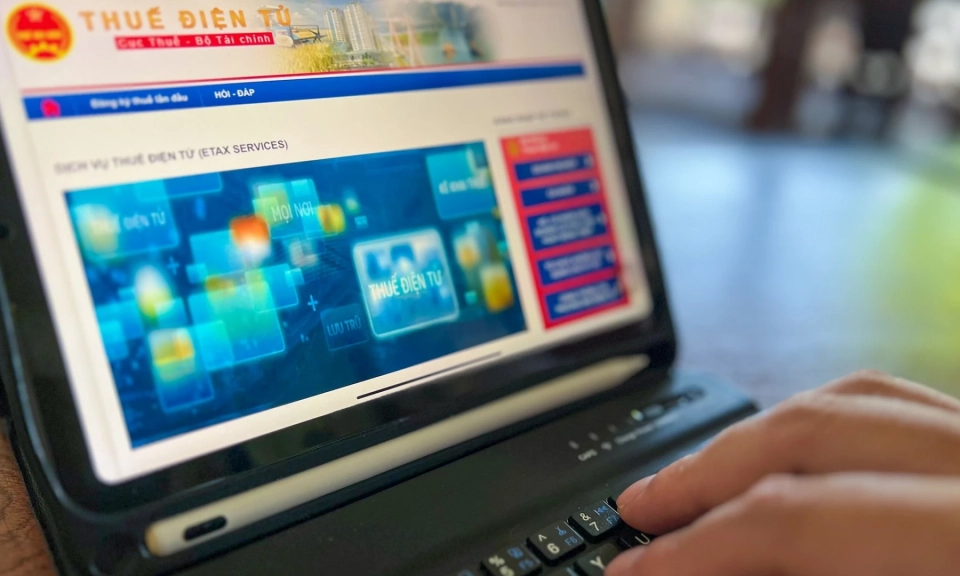 Chậm phản hồi c&ocirc;ng văn thuế qu&aacute; 15 ng&agrave;y c&oacute; thể bị phạt tiền nặng