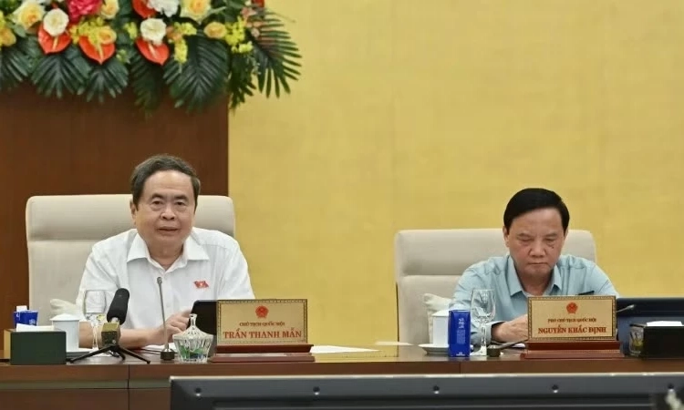Tạo khu&ocirc;n khổ ph&aacute;p l&yacute; thống nhất về quản l&yacute;, ph&acirc;n bổ, sử dụng t&agrave;i ch&iacute;nh c&ocirc;ng