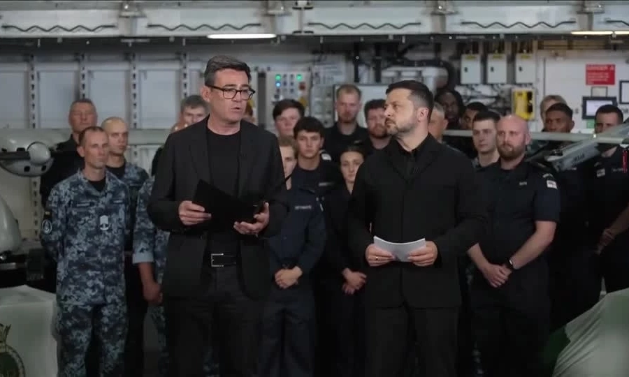 Anh t&aacute;i khẳng định cam kết s&aacute;t c&aacute;nh c&ugrave;ng Ukraine