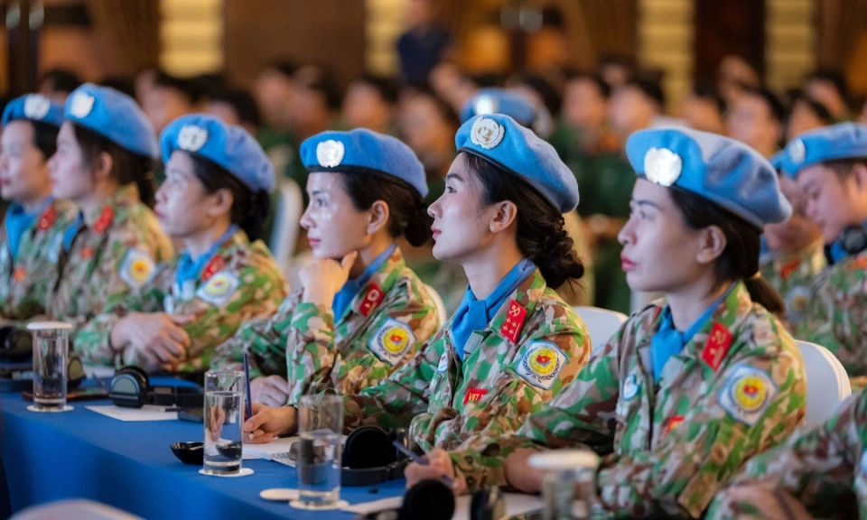 Việt Nam chuẩn bị năng lực g&igrave;n giữ h&ograve;a b&igrave;nh trong kỷ nguy&ecirc;n AI