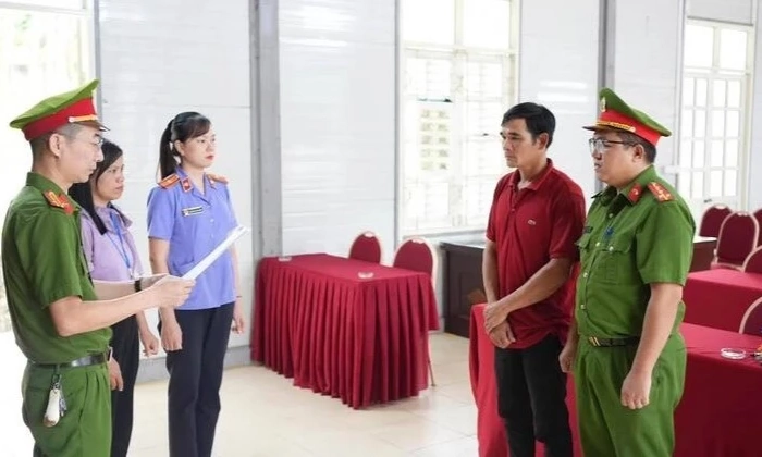 Sơn La khởi tố hai đối tượng mua b&aacute;n tay gấu ngựa
